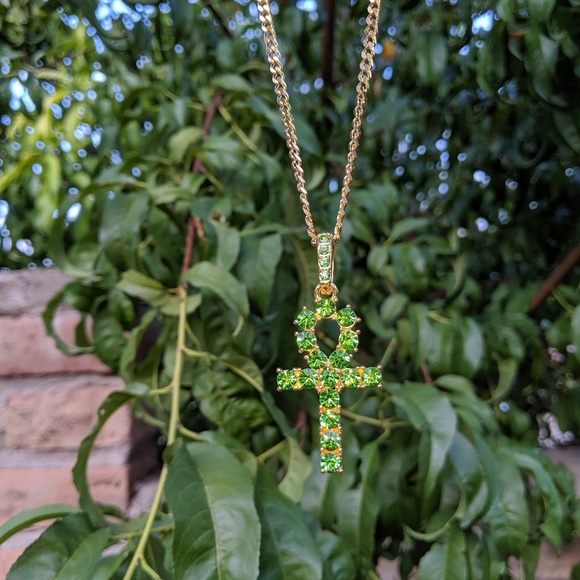 Egyptian Ankh & 20" Cuban Chain - Picture 5 of 7